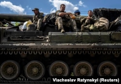 Украинские военнослужащие у границы с Россией в Сумской области, 11 августа 2024 года