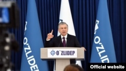 Prezidentlikka nomzod va amaldagi prezident Shavkat Mirziyoyev Qashqadaryoda saylovchilar bilan uchrashuvda. 