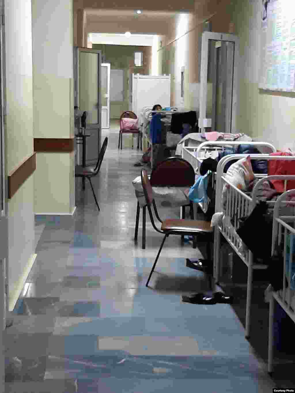 Uzbekistan - There is not enough room for sick children in Tashkent hospitals.