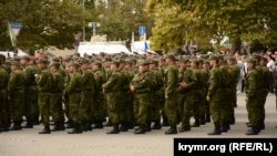 Митинг, посвященный проводам российским военнослужащих 47-й мотострелковой дивизии на войну в Украине, Севастополь. Крым, 27 сентября 2022