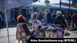 Торговля на керченском рынке. Иллюстрационное фото