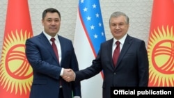 O‘zbekiston prezidenti Shavkat Mirziyoyev va Qirg‘iziston prezidenti Sadir Japarov.